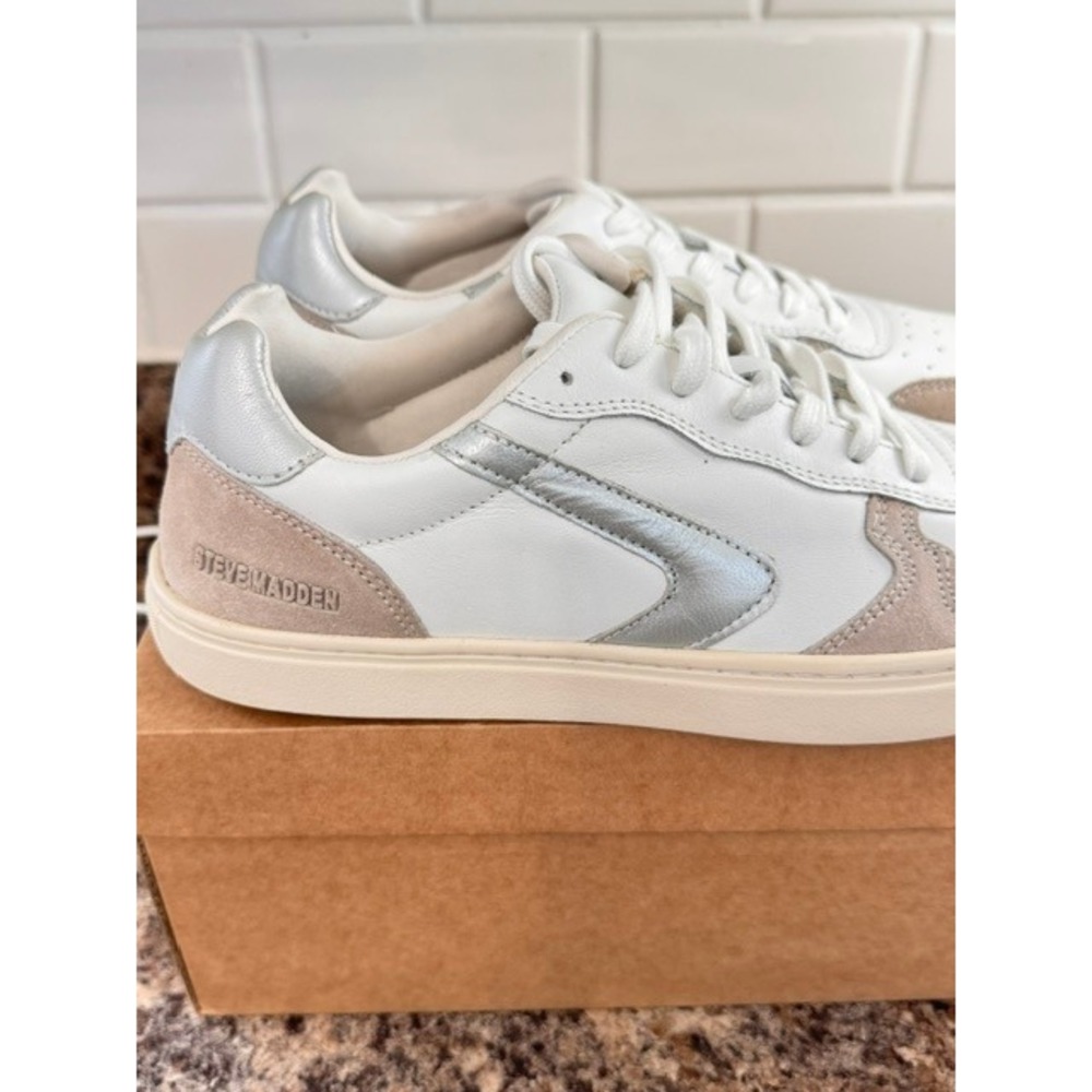 Steve Madden Centre Mens White Silver Suede Leather Sneakers CENT05M1 9.5 - Picture 11 of 14